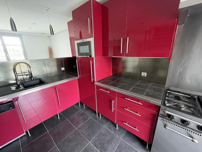 Villa - 216 m² - 9 pièces