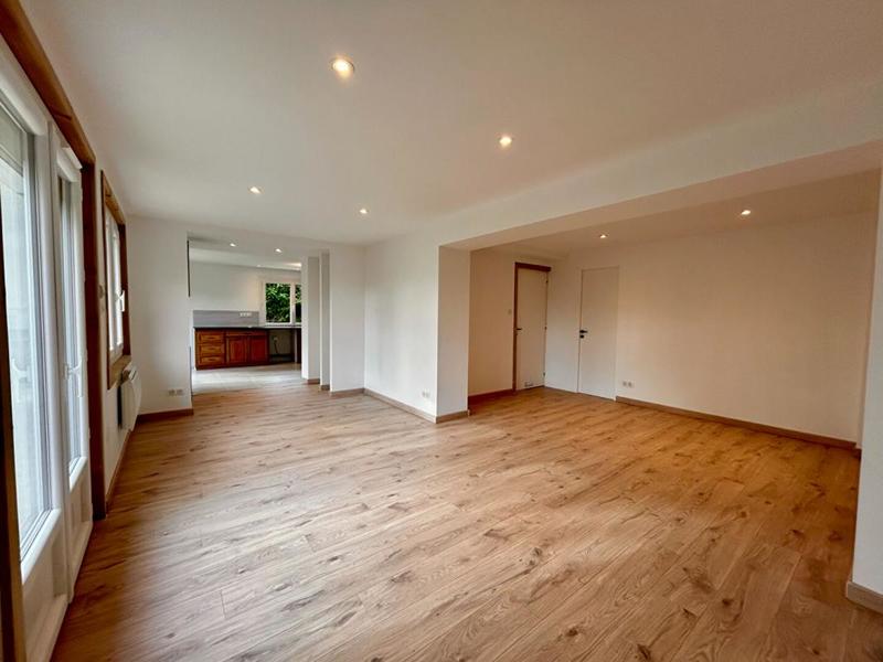 Maison - 143 m² - 6 pièces