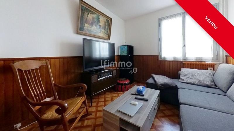 Appartement - 96 m² - 5 pièces