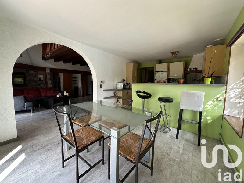 Maison - 317 m² - 13 pièces