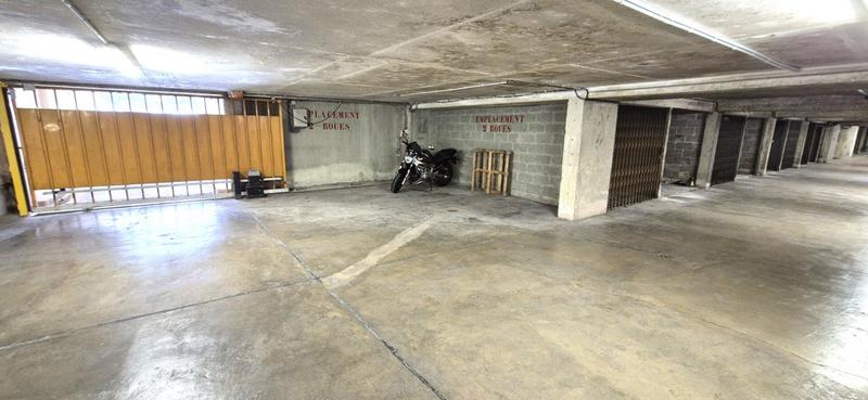 Appartement - 81 m² - 5 pièces