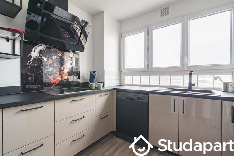 Chambre - 11 m² - 1 pièce