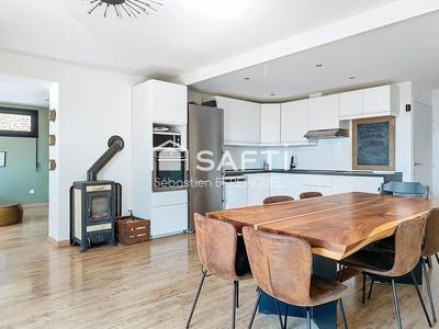 Maison - 120 m² - 5 pièces