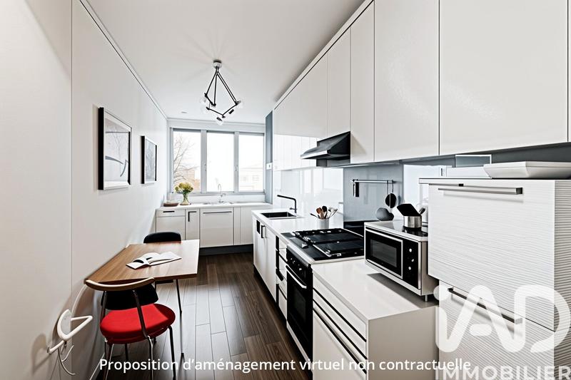 Appartement - 94 m² - 5 pièces