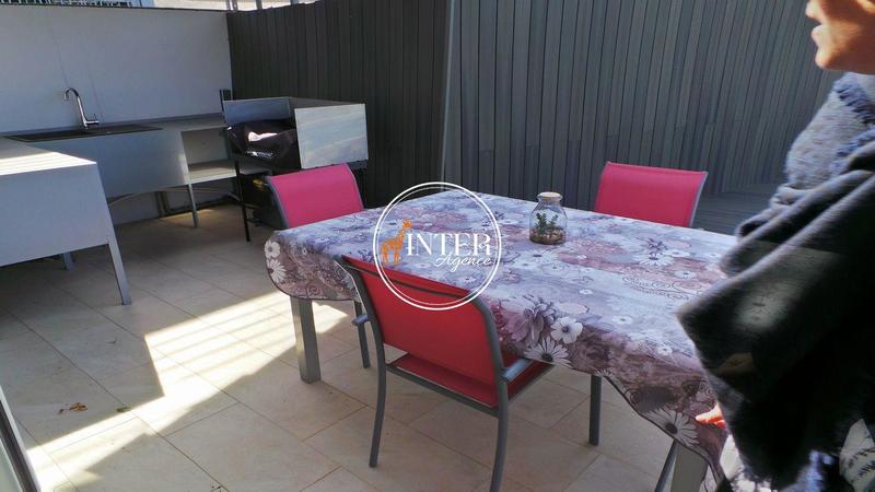 Villa - 250 m² - 8 pièces