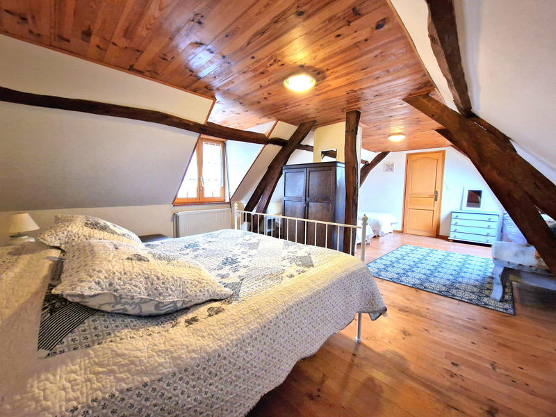 Maison - 196 m² - 8 pièces