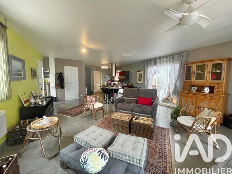 Maison - 90 m² - 5 pièces