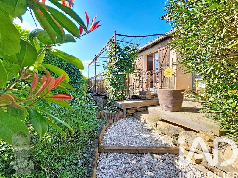 Maison - 92 m² - 5 pièces