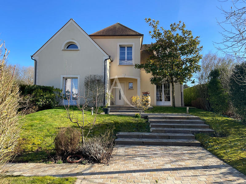 Maison - 170 m² - 7 pièces