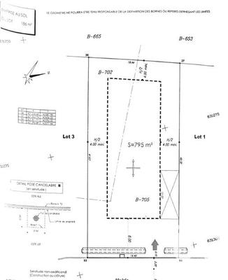 Terrain - 795 m²