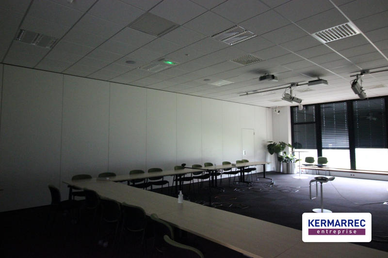 Bureau - 2 663 m²
