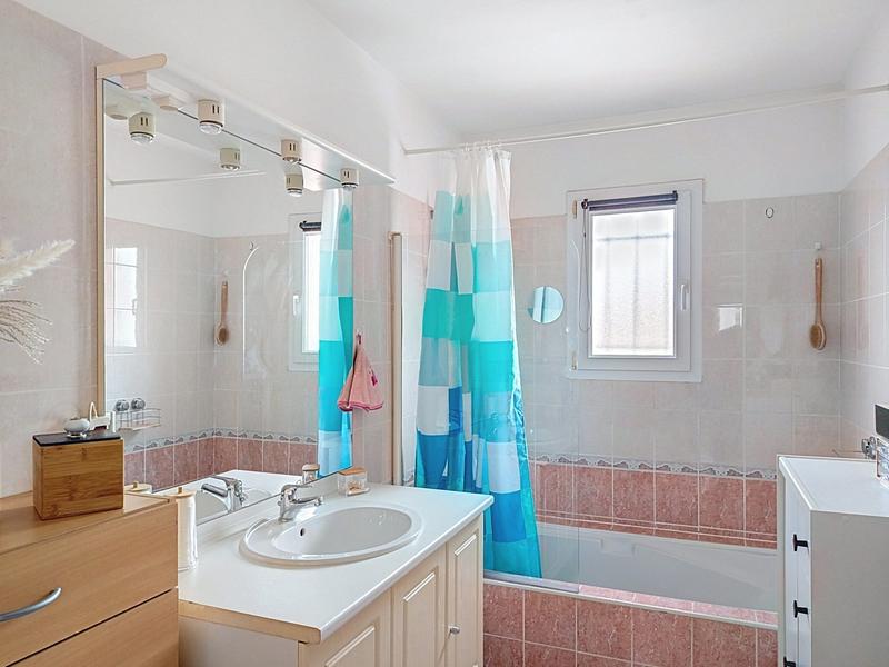 Maison - 105 m² - 4 pièces