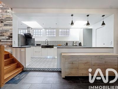 Maison - 91 m² - 4 pièces