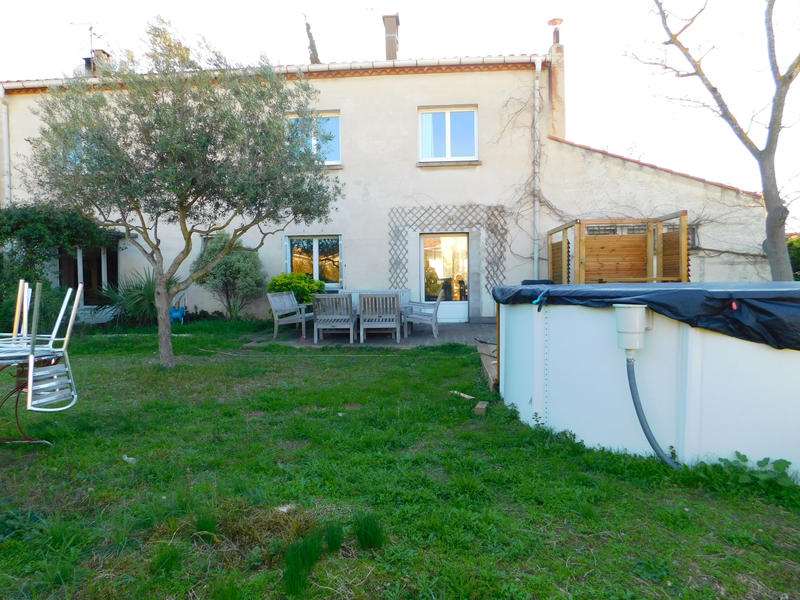 Maison - 200 m² - 9 pièces