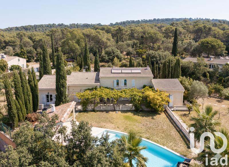 Maison - 268 m² - 6 pièces