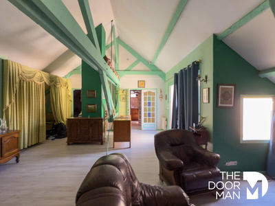 Local commercial - 829 m² - 20 pièces