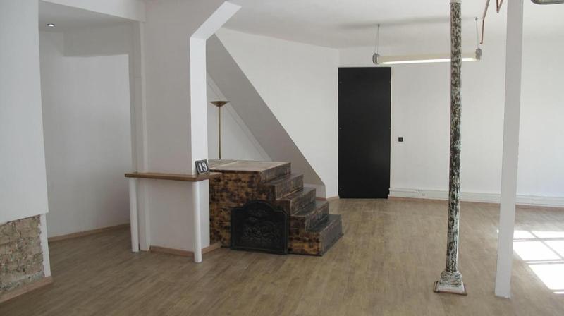 Bureau - 83 m² - 1 pièce