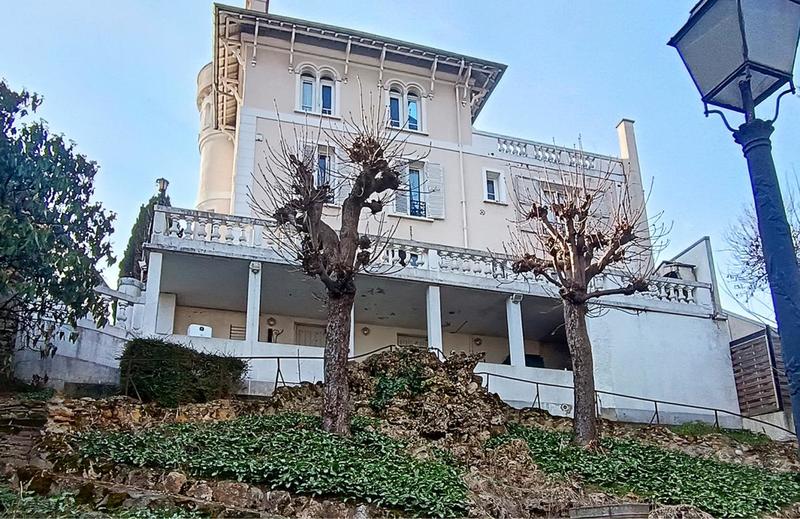 Maison - 175 m² - 7 pièces