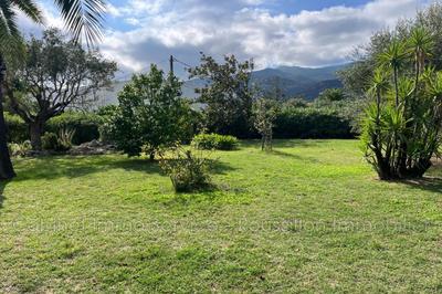 Terrain constructible - 632 m²