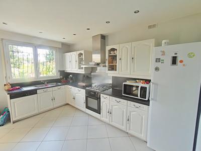 Maison - 175 m² - 7 pièces