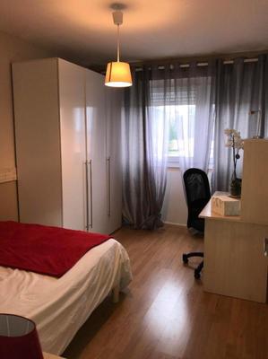 Chambre - 11 m² - 1 pièce