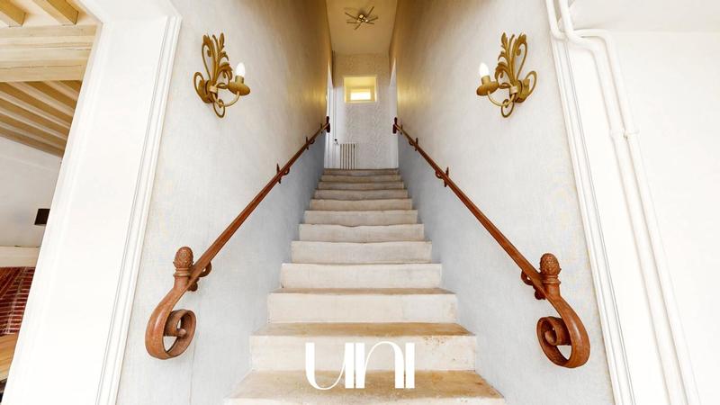 Maison - 165 m² - 6 pièces