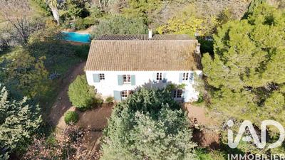 Maison - 290 m² - 9 pièces