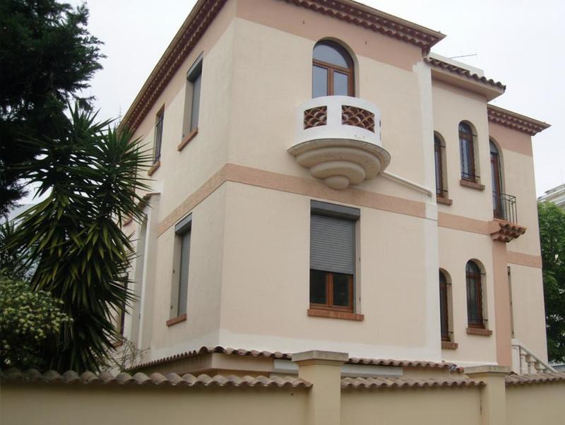Villa - 225 m² - 12 pièces