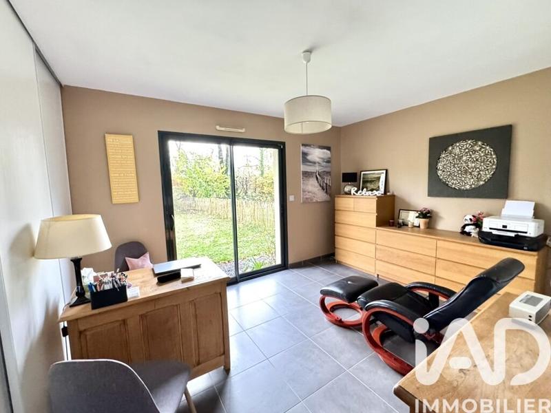 Maison - 222 m² - 7 pièces