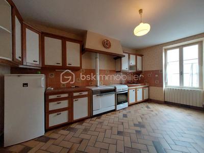 Maison - 95 m² - 4 pièces