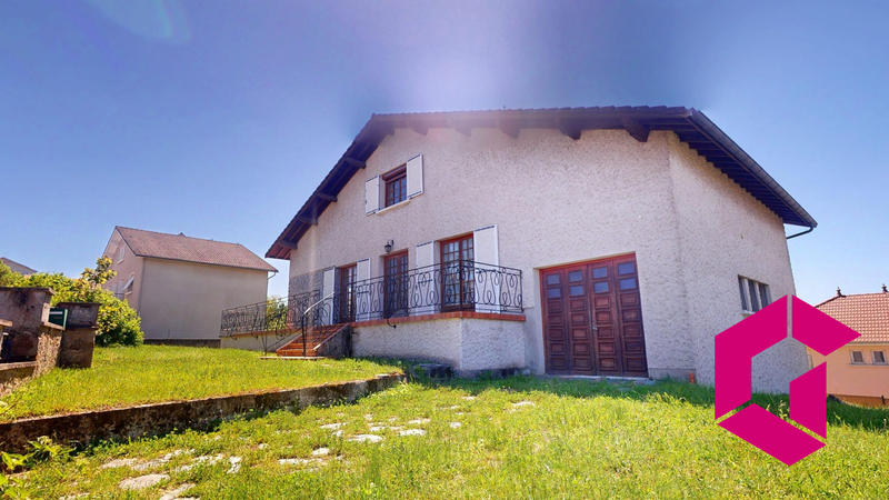 Maison traditionnelle - 135 m² - 6 pièces