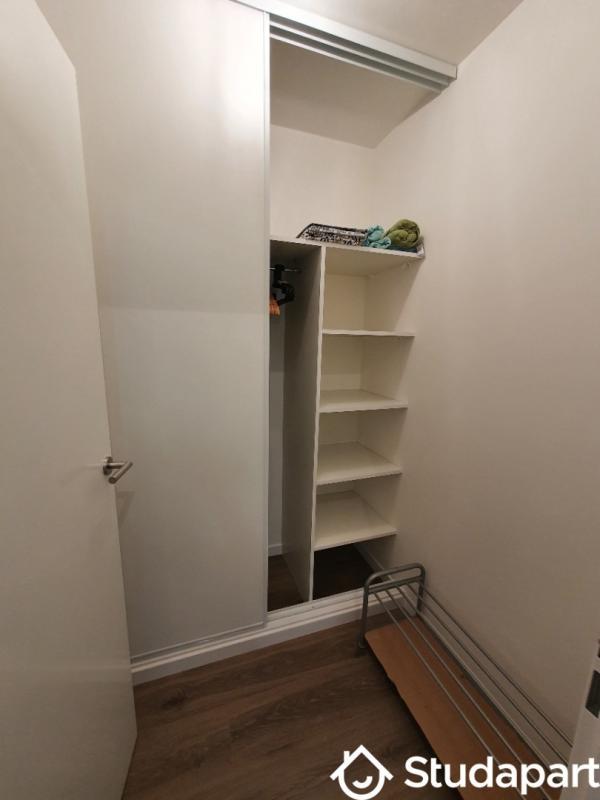 Chambre - 11 m² - 1 pièce