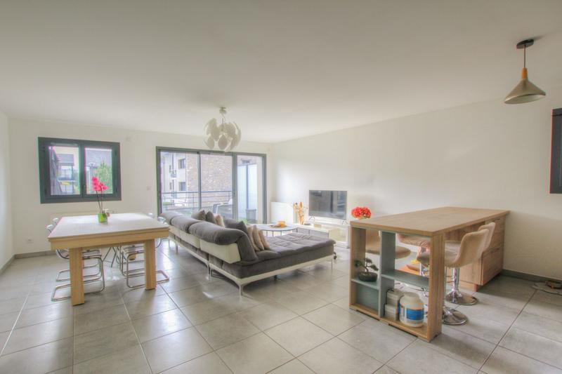 Appartement - 80 m² - 3 pièces