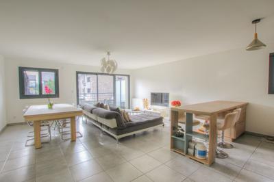 Appartement - 80 m² - 3 pièces