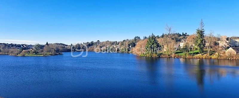 Maison de ville - 135 m² - 9 pièces