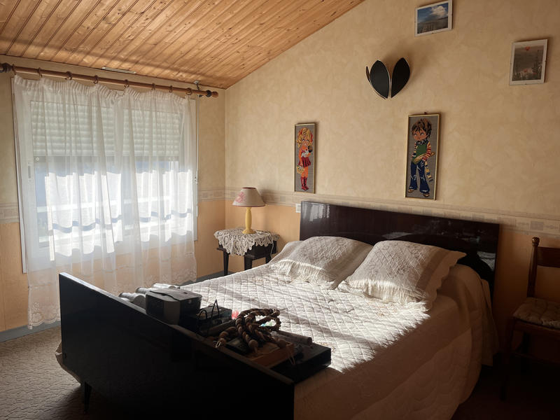 Propriété - 140 m² - 6 pièces