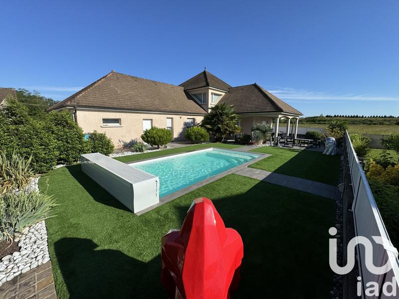 Maison - 205 m² - 7 pièces