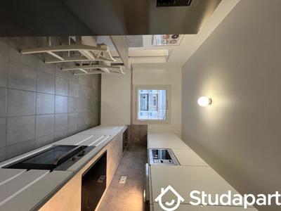 Chambre - 11 m² - 1 pièce