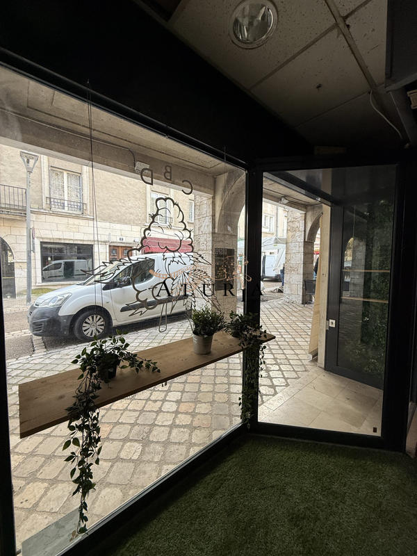 Local commercial - 47 m² - 3 pièces