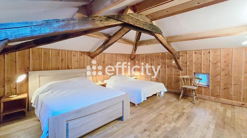 Mas - 300 m² - 11 pièces