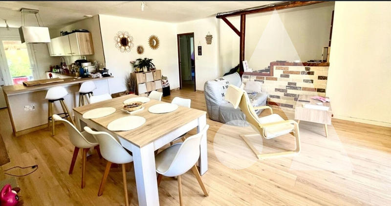 Maison - 107 m² - 5 pièces