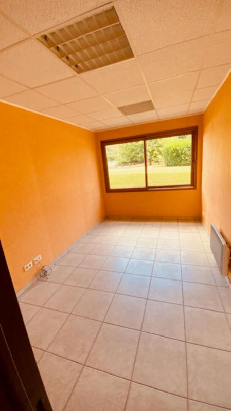 Local commercial - 78 m² - 4 pièces