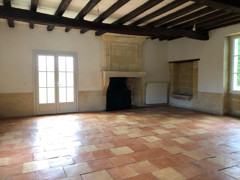 Maison - 240 m² - 6 pièces