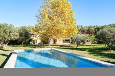 Villa - 250 m² - 8 pièces