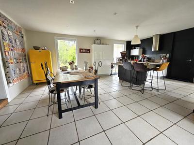 Propriété - 177 m² - 8 pièces