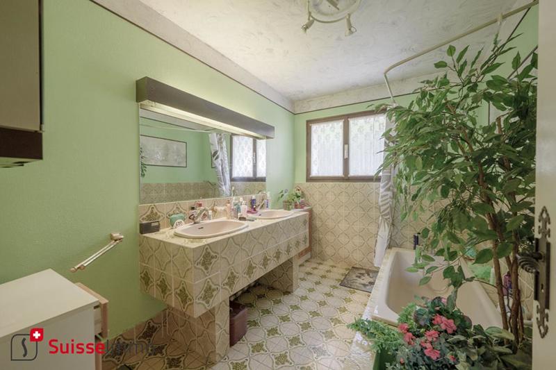 Maison - 190 m² - 8 pièces