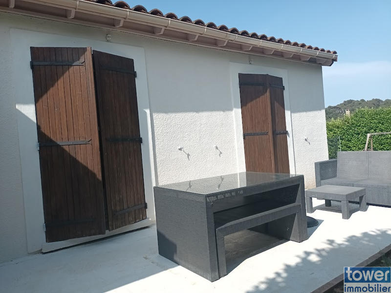 Villa - 90 m² - 4 pièces
