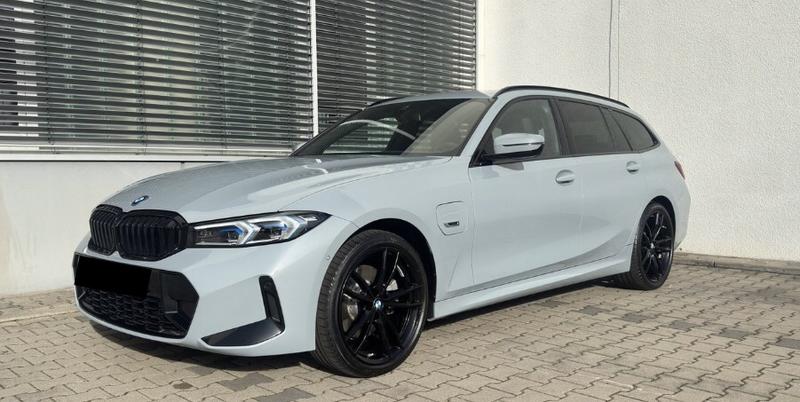 Bmw Série 3 Touring 330e m-Sport 292 Hybride Rechargeable / Coffre Elec Pack Aero Jantes 19"