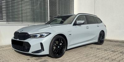 Bmw Série 3 Touring 330e m-Sport 292 Hybride Rechargeable / Coffre Elec Pack Aero Jantes 19"