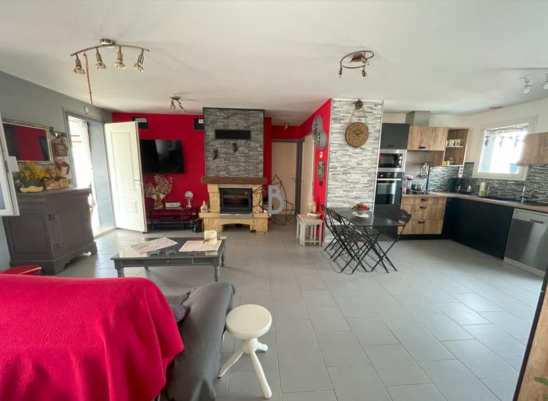 Maison - 96 m² - 3 pièces